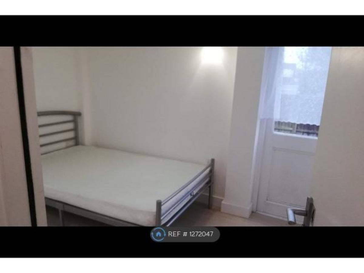 Picture of Apartment For Rent in Edgware, Greater London, United Kingdom