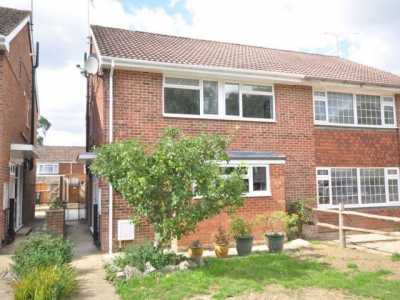 Apartment For Rent in Crawley, United Kingdom