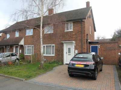 Home For Rent in Woking, United Kingdom