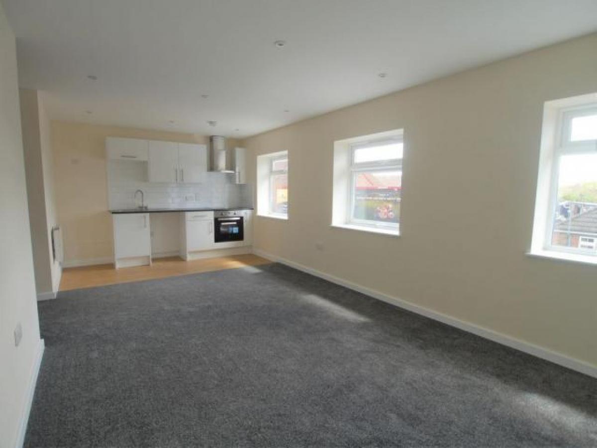 Picture of Apartment For Rent in Horsham, West Sussex, United Kingdom