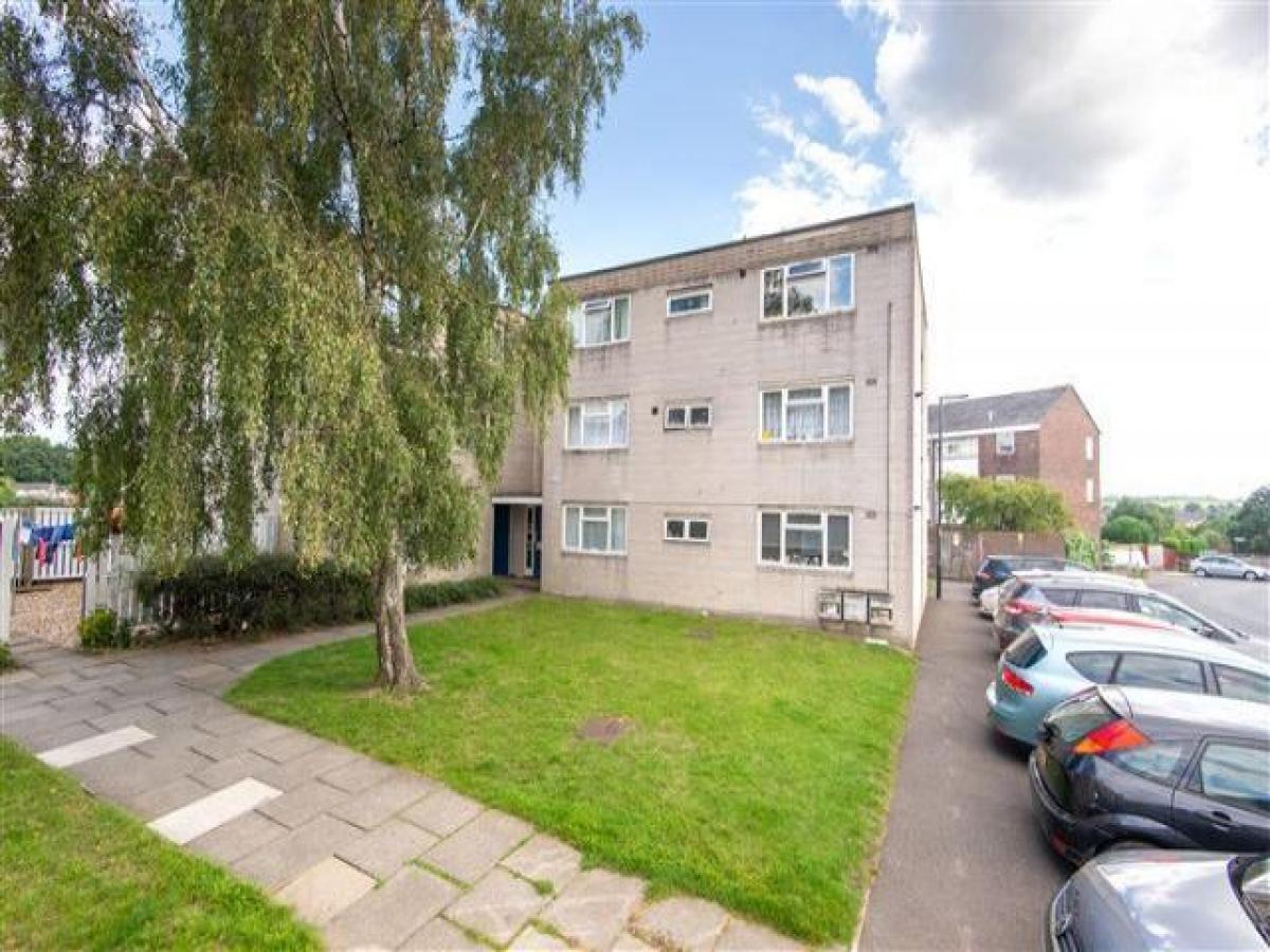 Picture of Apartment For Rent in Crawley, West Sussex, United Kingdom