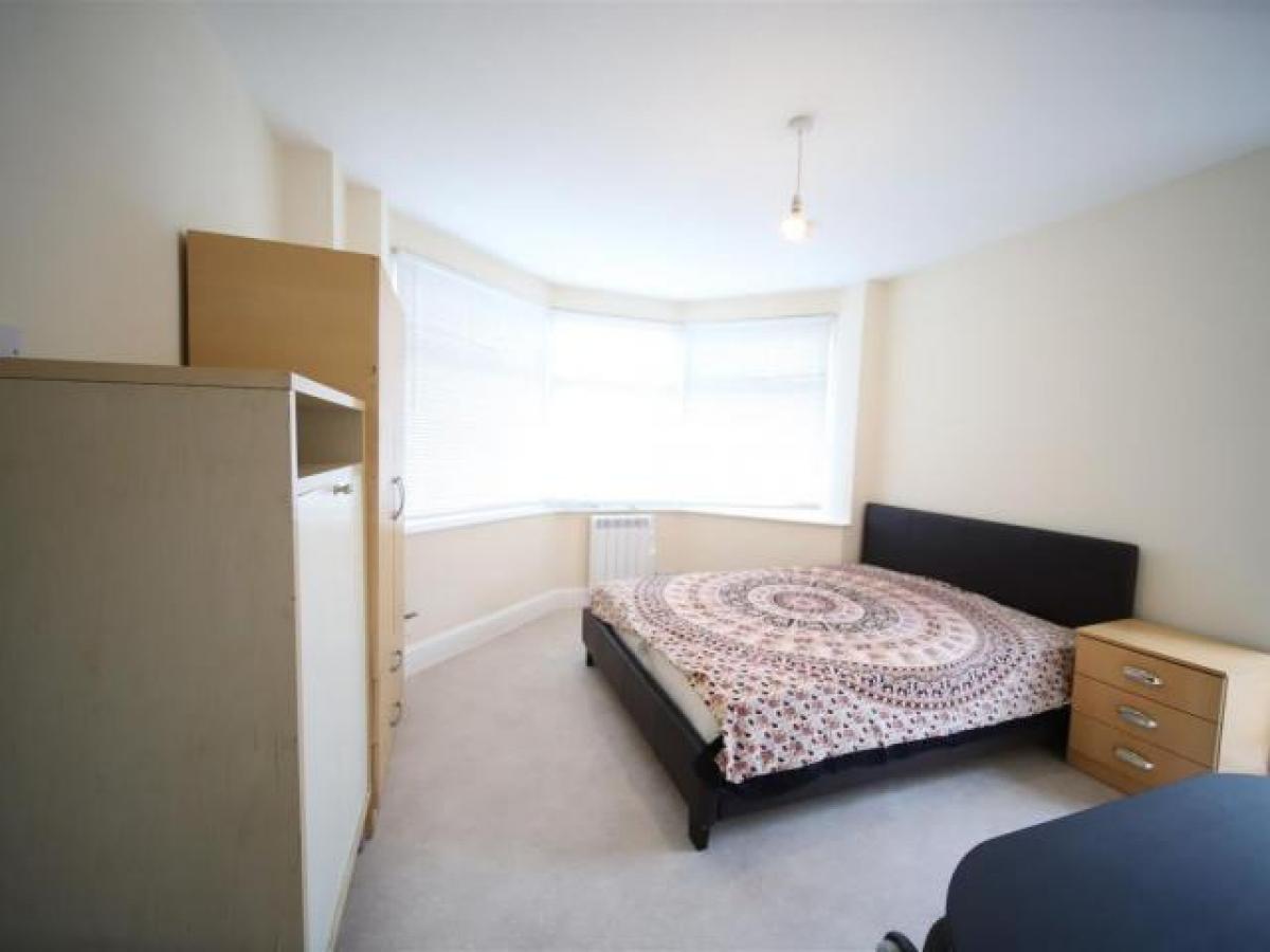 Picture of Apartment For Rent in Enfield, Greater London, United Kingdom