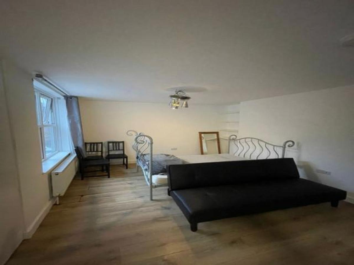 Picture of Apartment For Rent in Edgware, Greater London, United Kingdom