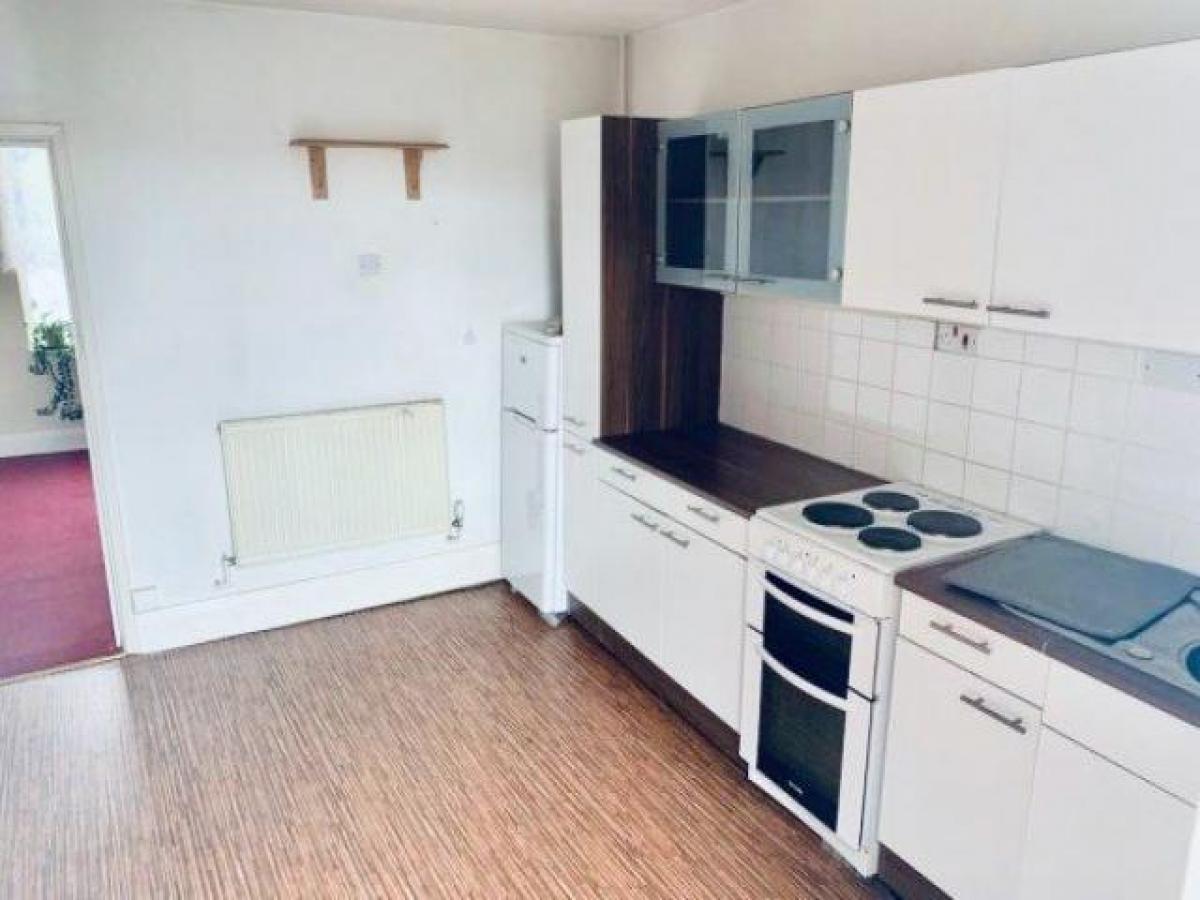 Picture of Apartment For Rent in Walsall, West Midlands, United Kingdom