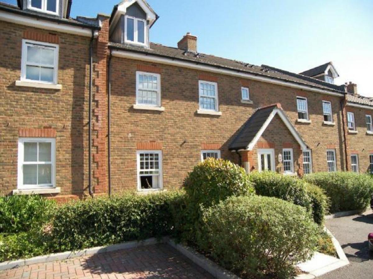 Picture of Apartment For Rent in Horsham, West Sussex, United Kingdom