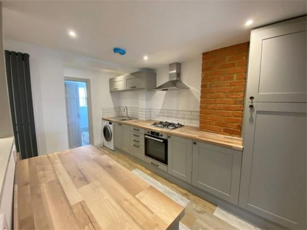 Picture of Apartment For Rent in Henley on Thames, Oxfordshire, United Kingdom