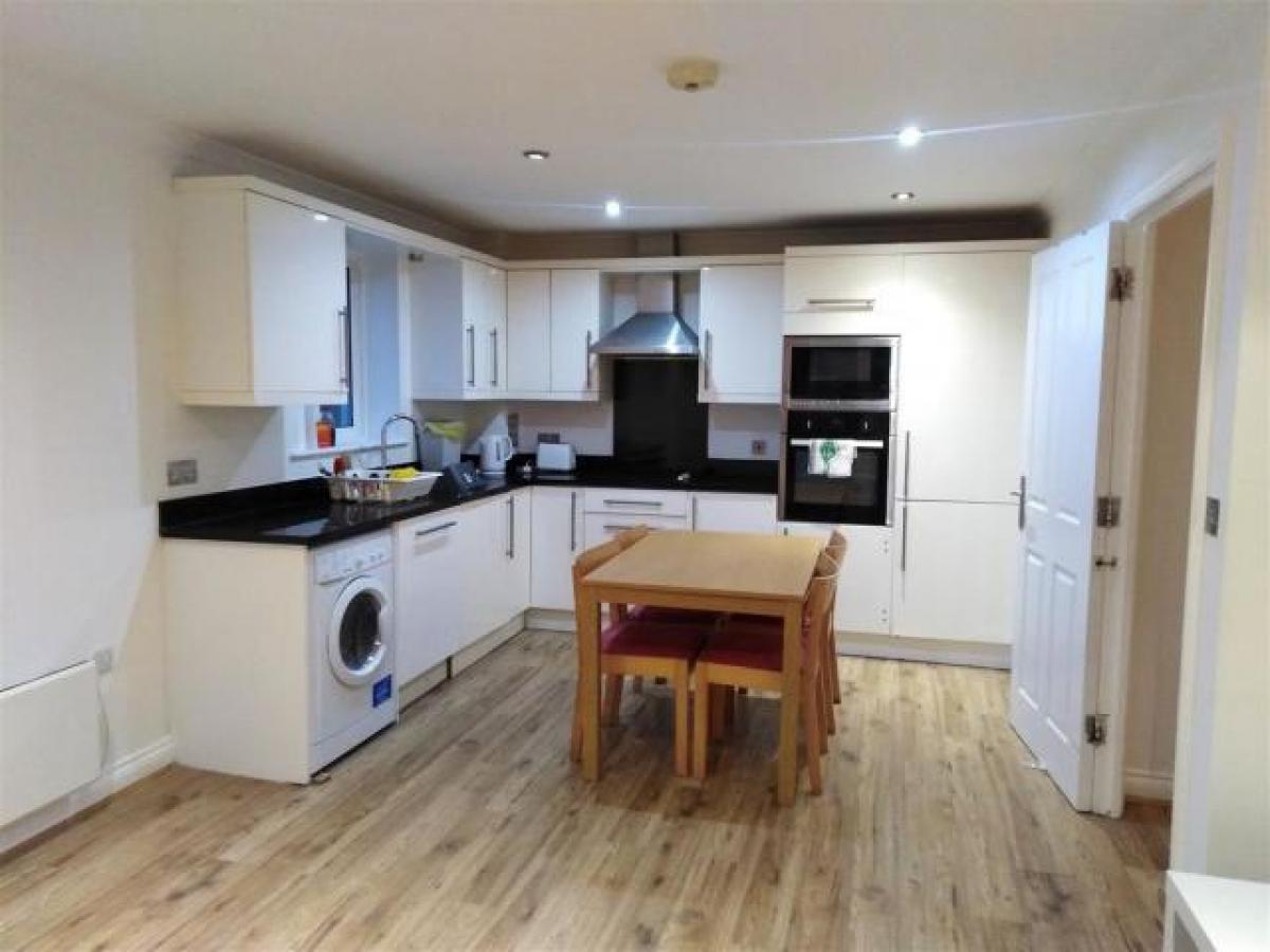 Picture of Apartment For Rent in Edgware, Greater London, United Kingdom