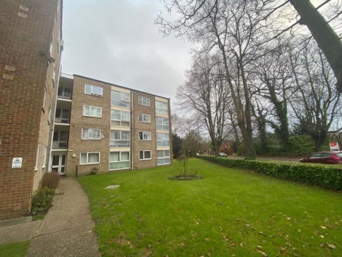 Picture of Apartment For Rent in Enfield, Greater London, United Kingdom