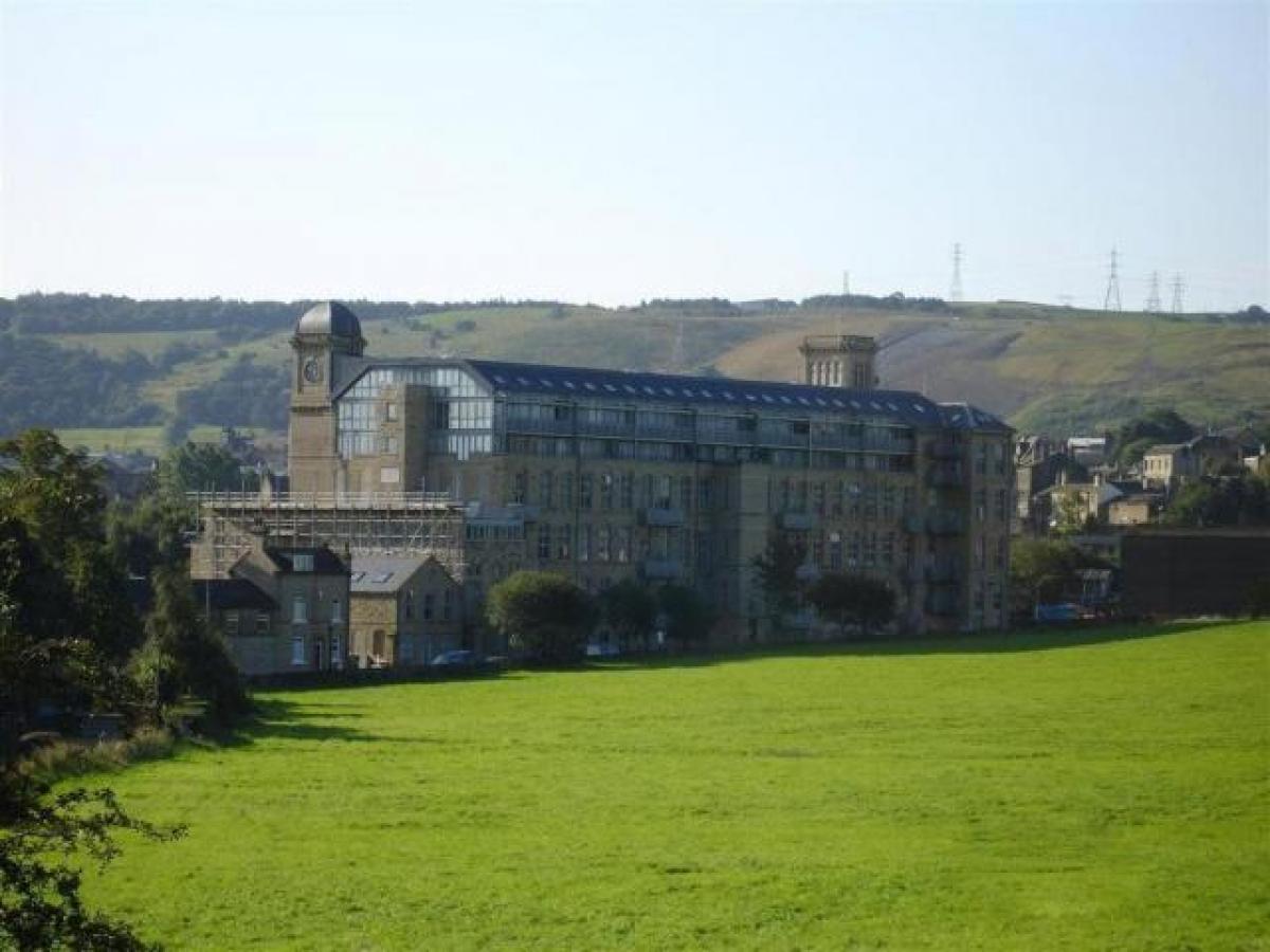 Picture of Apartment For Rent in Elland, West Yorkshire, United Kingdom