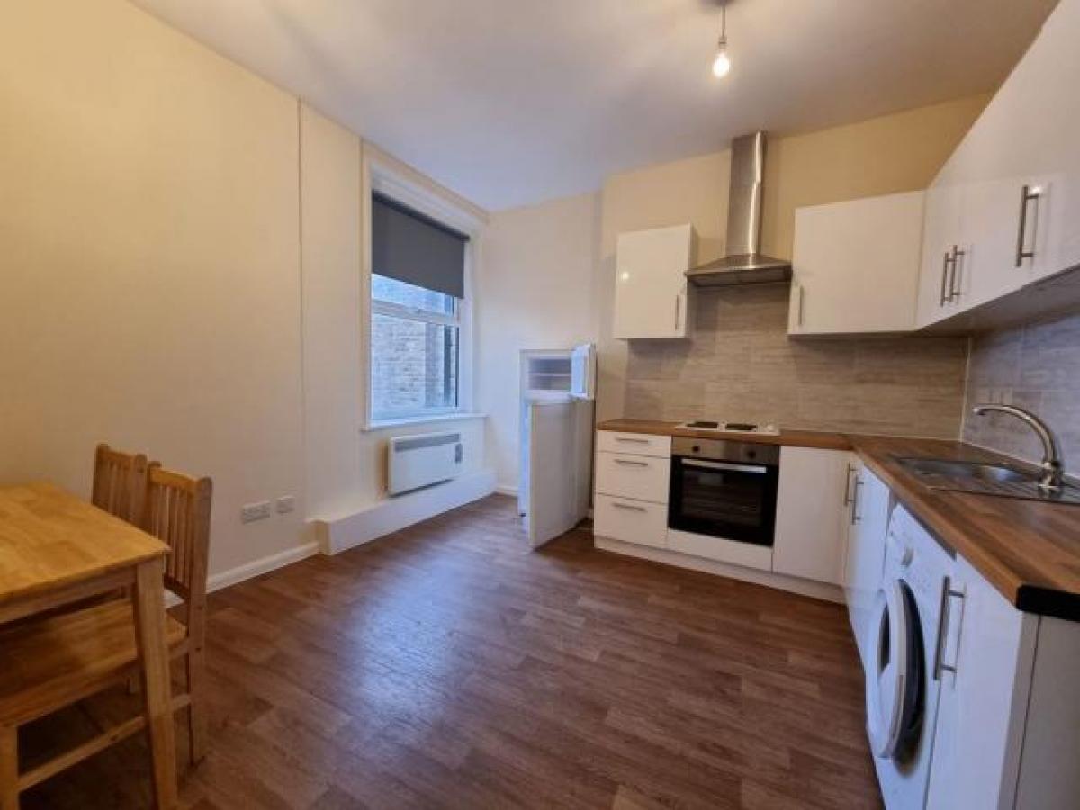 Picture of Apartment For Rent in Enfield, Greater London, United Kingdom