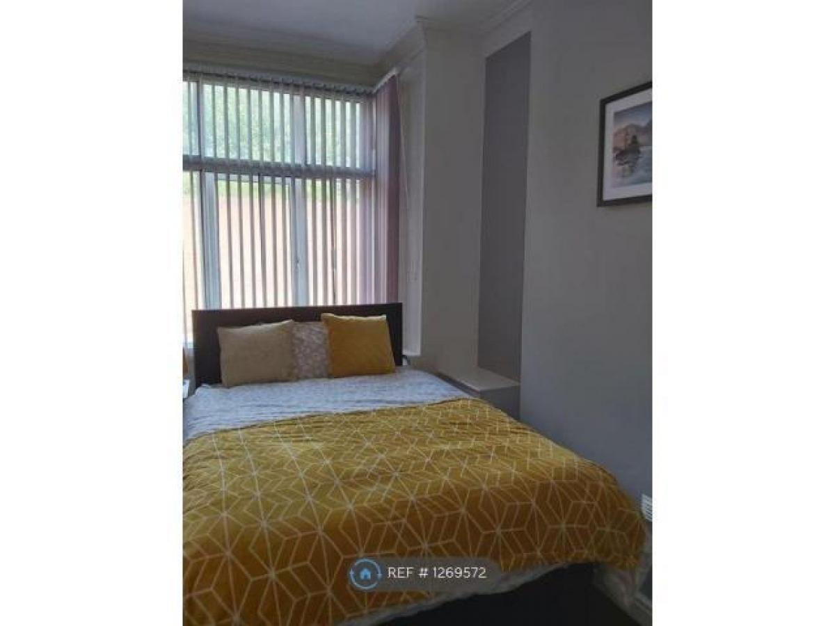 Picture of Apartment For Rent in Stoke on Trent, Staffordshire, United Kingdom