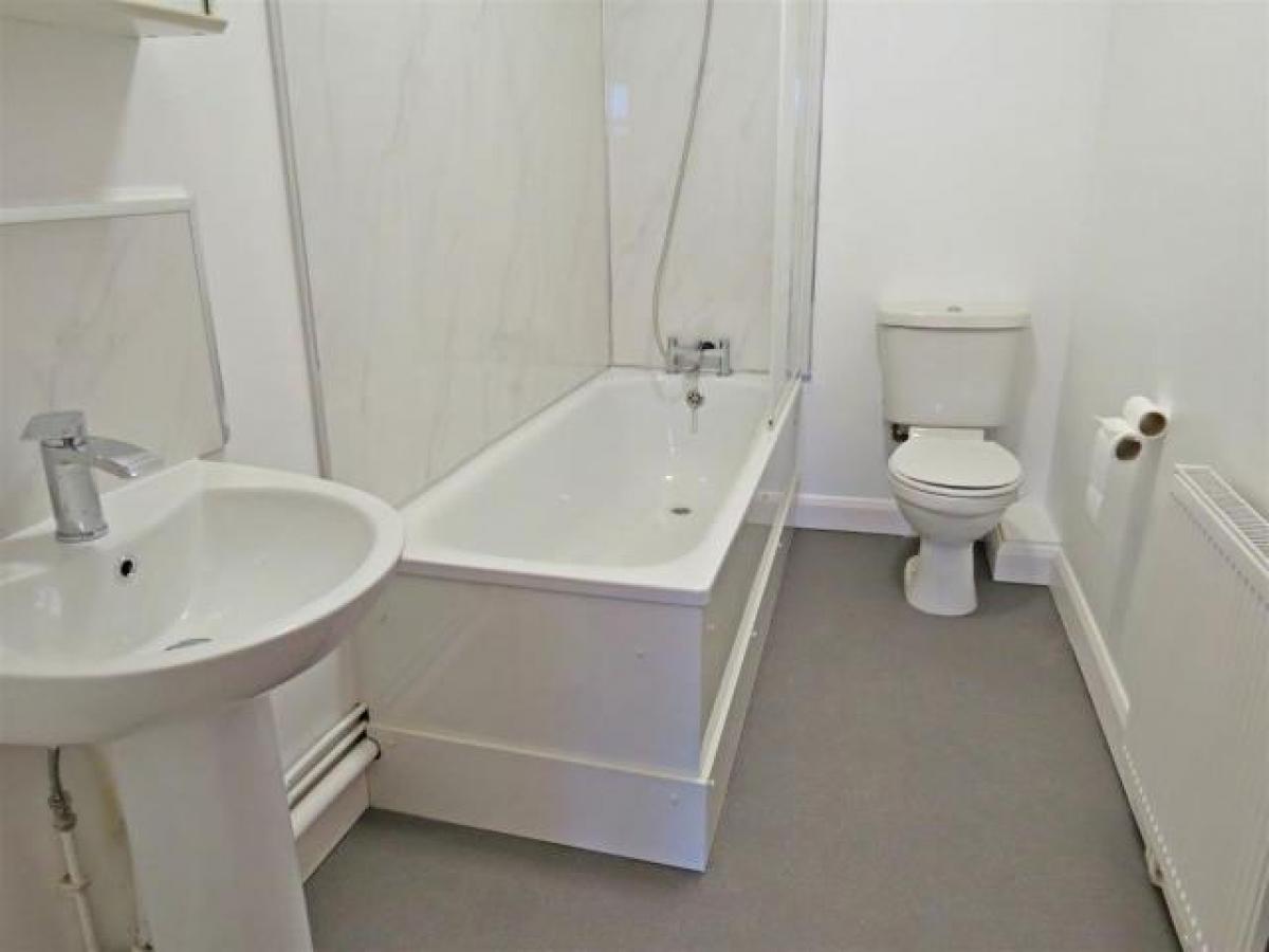 Picture of Apartment For Rent in Watford, Hertfordshire, United Kingdom