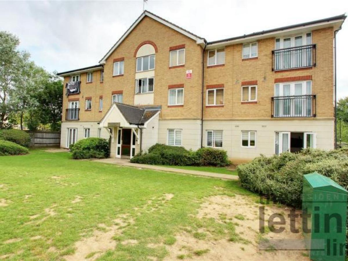 Picture of Apartment For Rent in Enfield, Greater London, United Kingdom