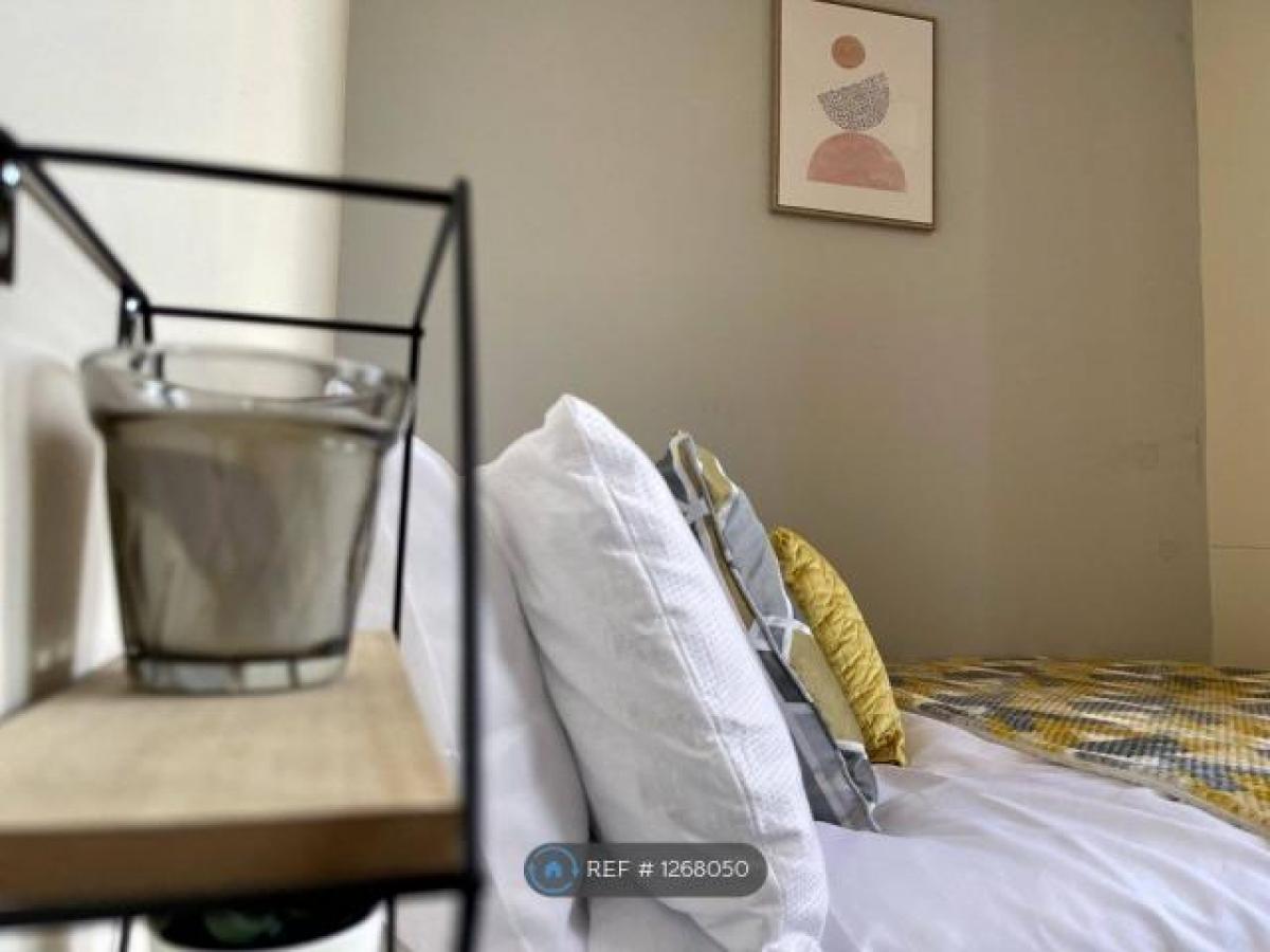 Picture of Apartment For Rent in Portsmouth, Hampshire, United Kingdom