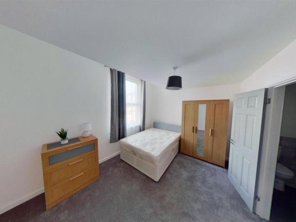 Picture of Apartment For Rent in Portsmouth, Hampshire, United Kingdom