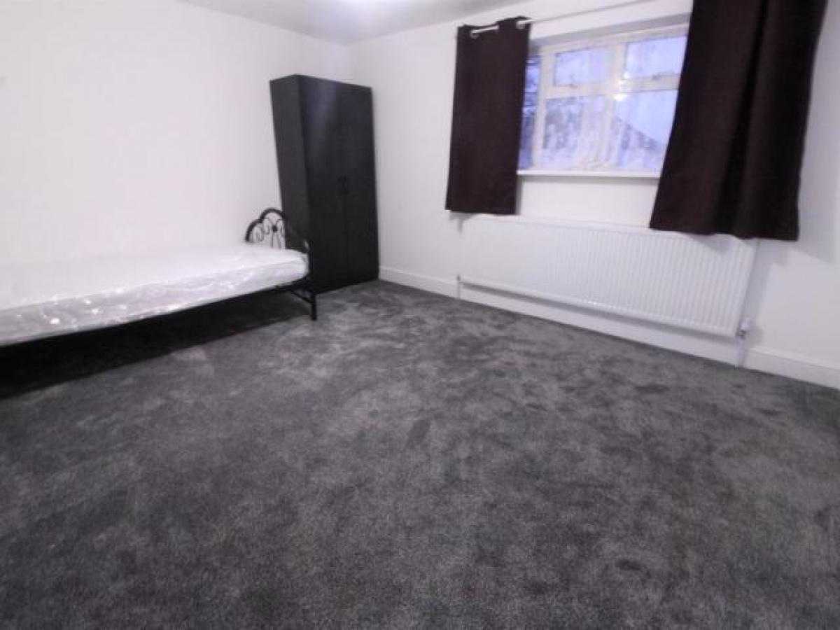 Picture of Apartment For Rent in Enfield, Greater London, United Kingdom