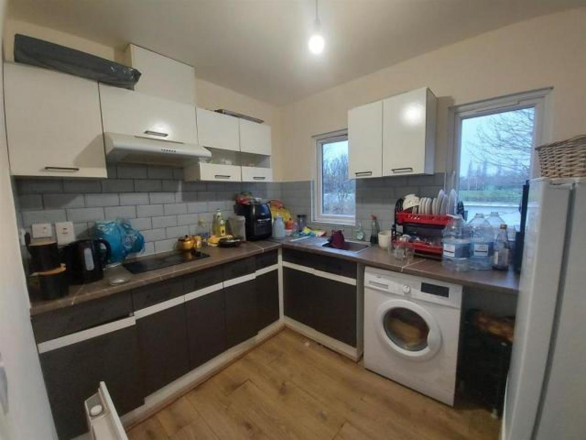 Picture of Apartment For Rent in Edgware, Greater London, United Kingdom