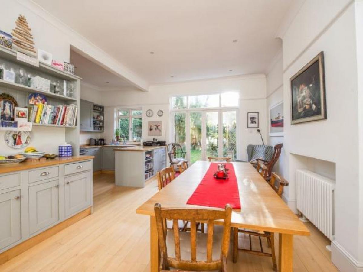 Picture of Home For Rent in Twickenham, Greater London, United Kingdom