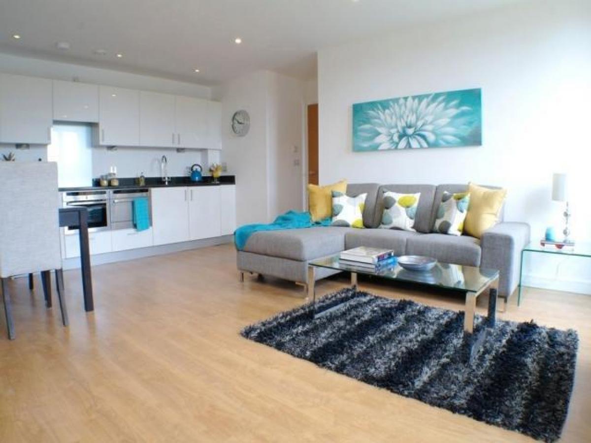 Picture of Apartment For Rent in Watford, Hertfordshire, United Kingdom