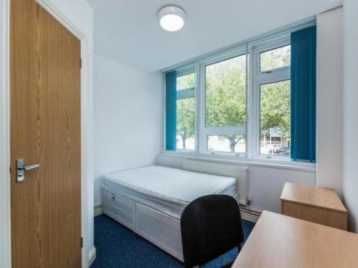 Picture of Apartment For Rent in Portsmouth, Hampshire, United Kingdom