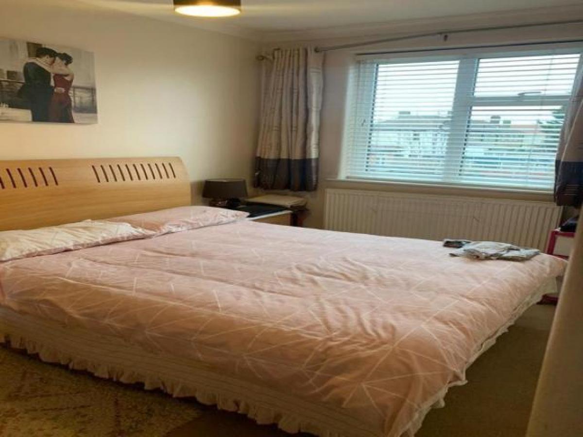 Picture of Apartment For Rent in Ilford, Greater London, United Kingdom