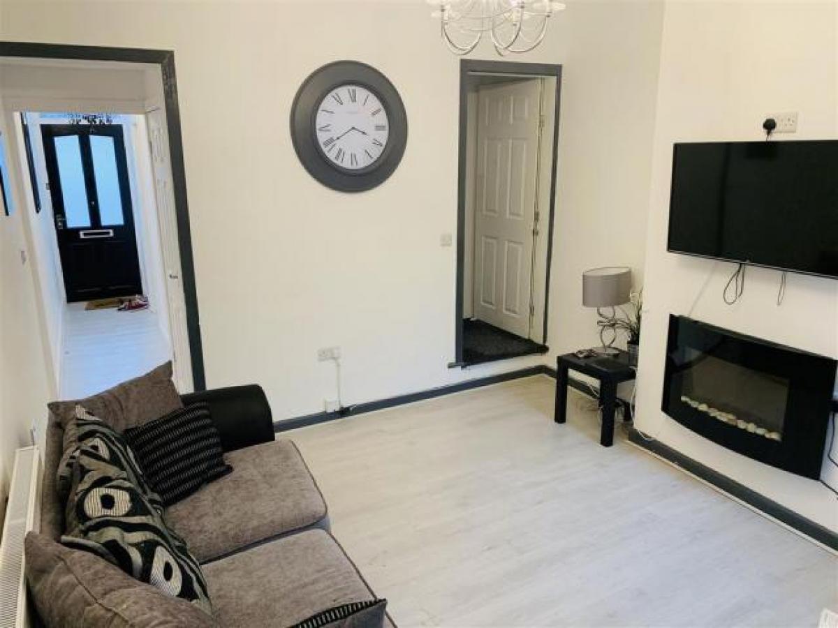 Picture of Apartment For Rent in Stoke on Trent, Staffordshire, United Kingdom