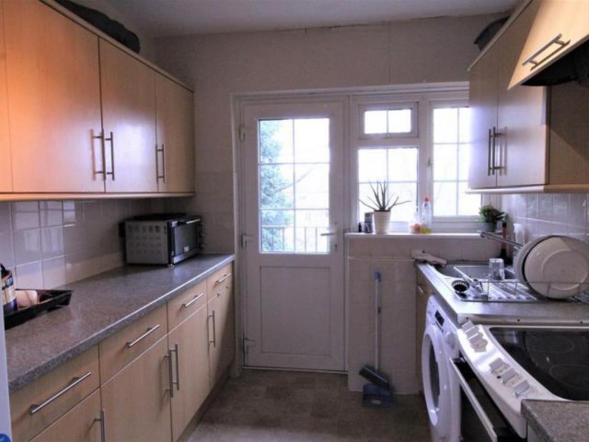 Picture of Apartment For Rent in Enfield, Greater London, United Kingdom