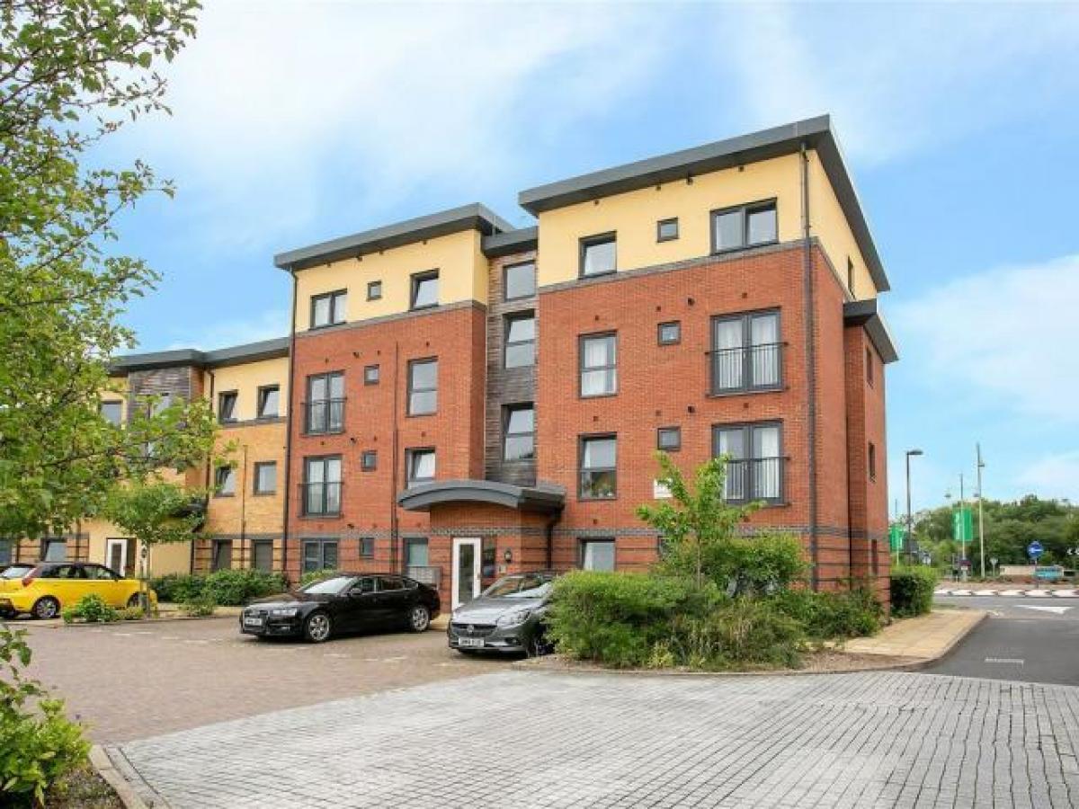 Picture of Apartment For Rent in Watford, Hertfordshire, United Kingdom