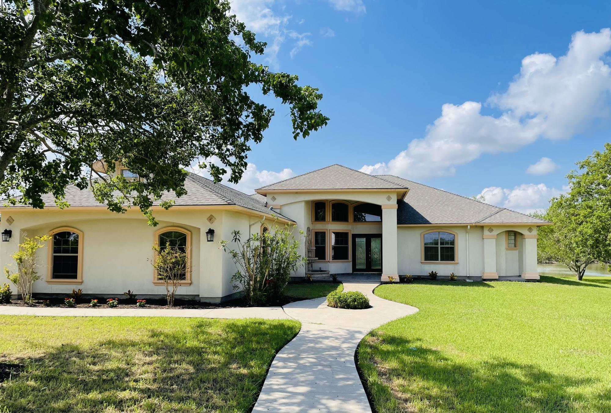 Picture of Home For Sale in Los Fresnos, Texas, United States