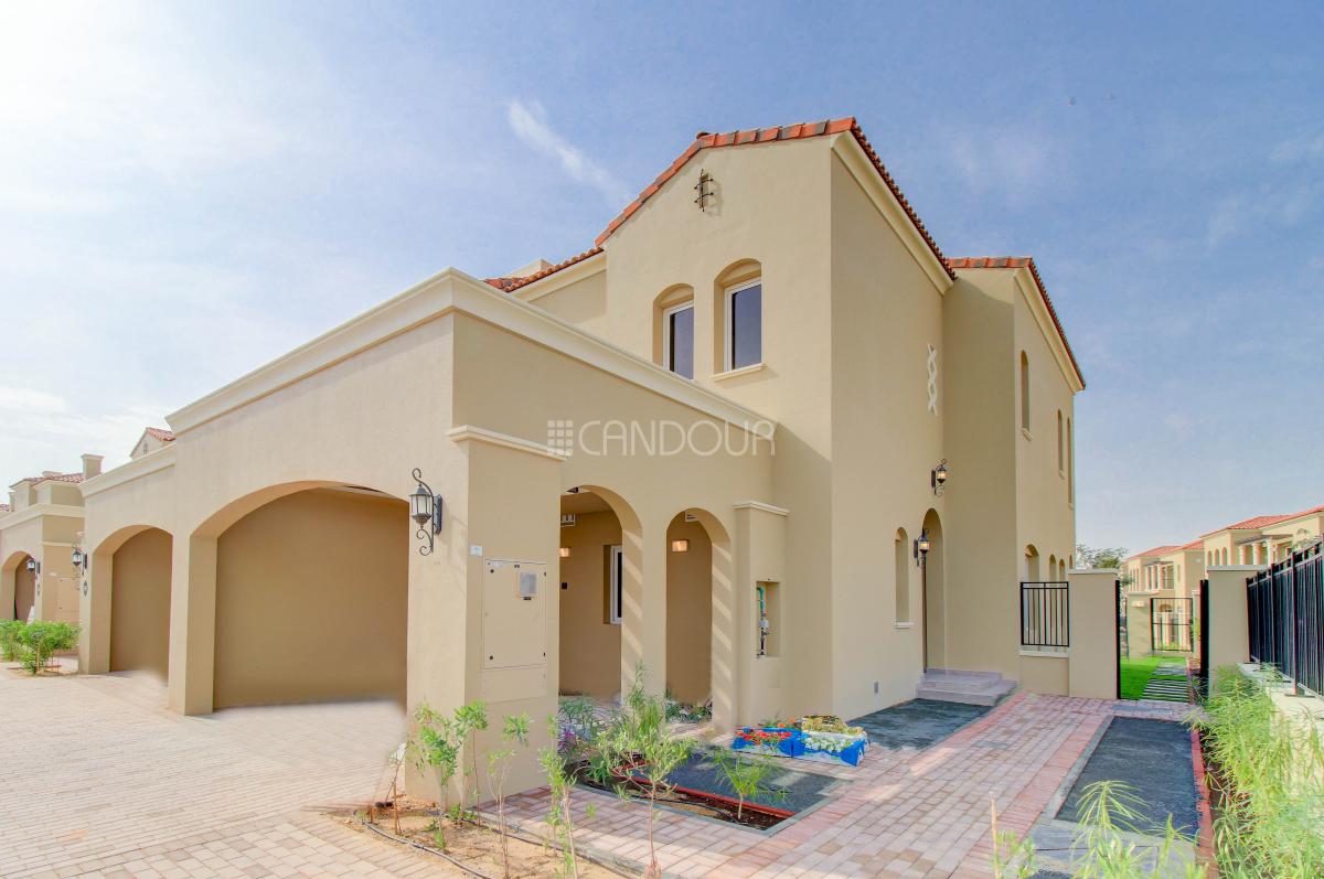 Picture of Villa For Rent in Serena, Dubai, United Arab Emirates