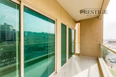 Apartment For Rent in Greens, United Arab Emirates