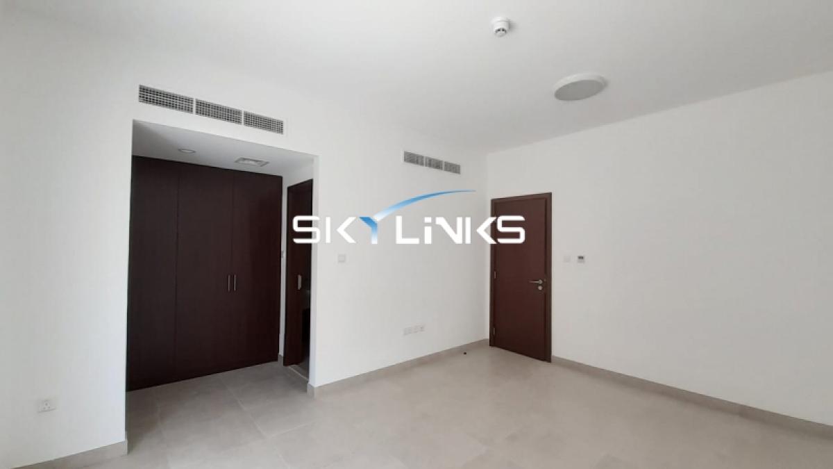 Picture of Villa For Rent in Jumeirah Village Circle (Jvc), Dubai, United Arab Emirates