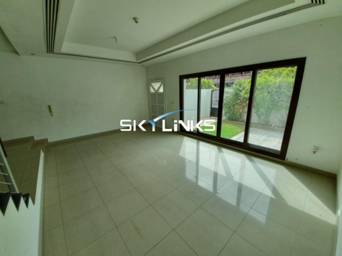 Picture of Villa For Rent in Jumeirah Village Circle (Jvc), Dubai, United Arab Emirates