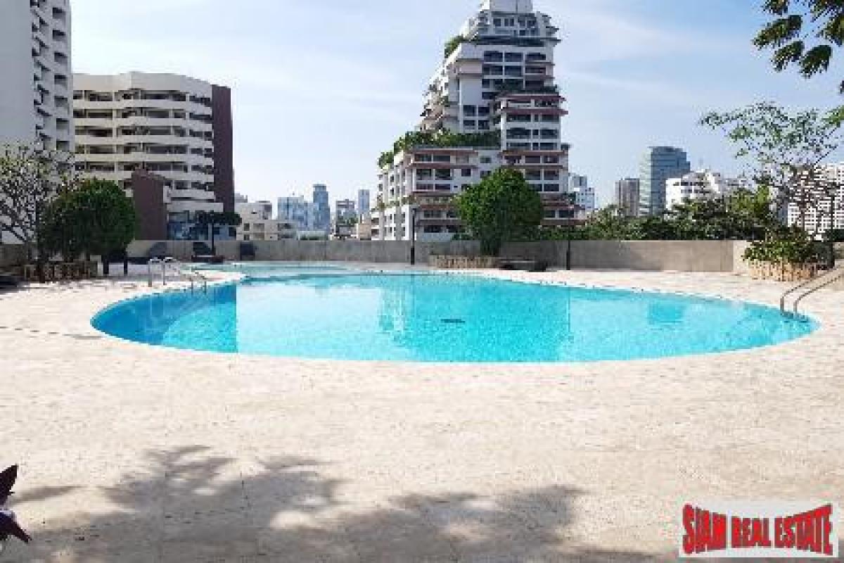 Picture of Apartment For Rent in Sukhumvit Soi 21 39, Bangkok, Thailand