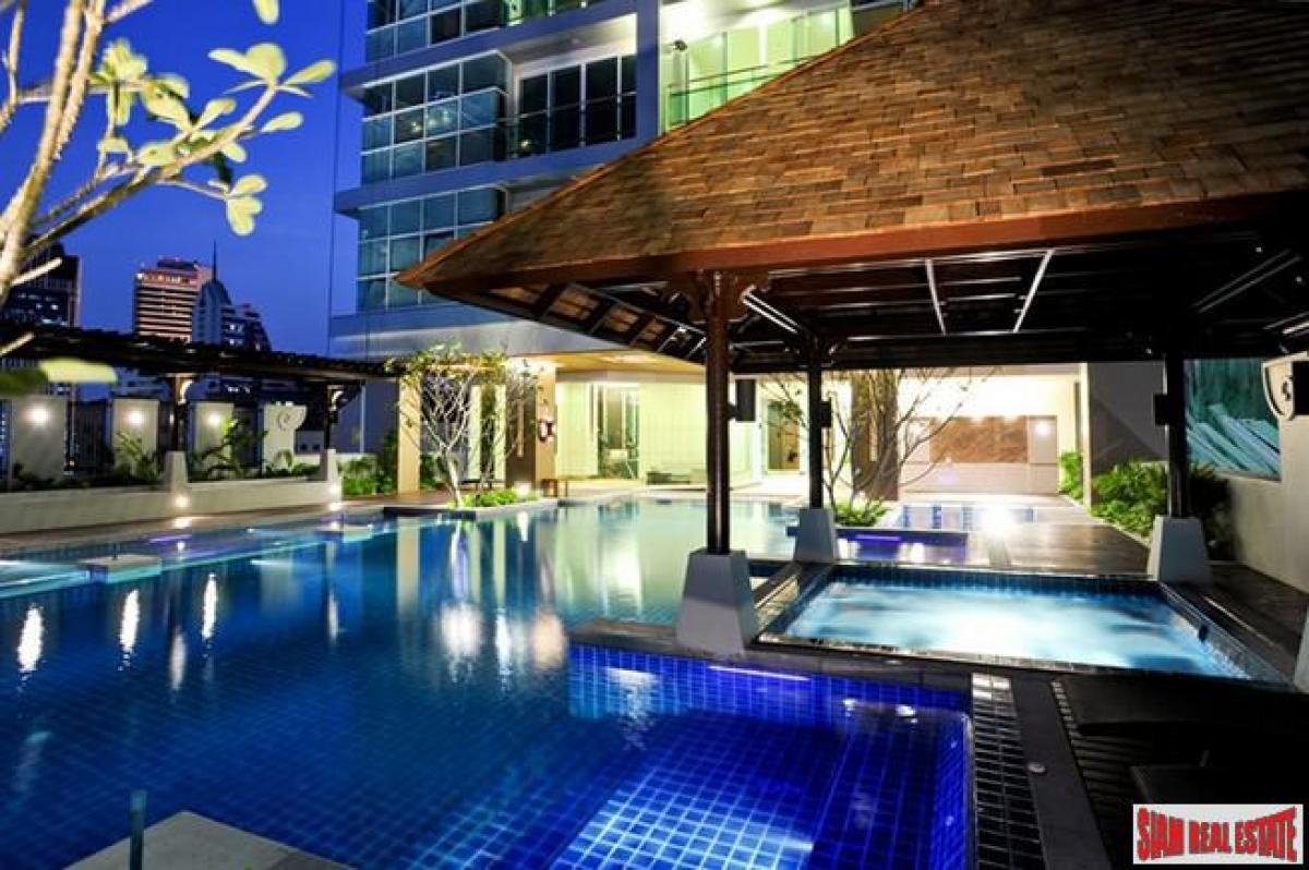 Picture of Apartment For Sale in Nana, Bangkok, Thailand