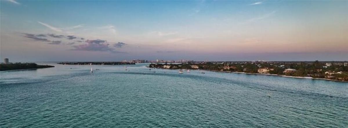 Picture of Residential Land For Sale in Sarasota, Florida, United States