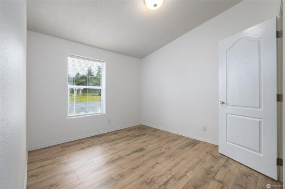 Picture of Home For Sale in Sedro Woolley, Washington, United States