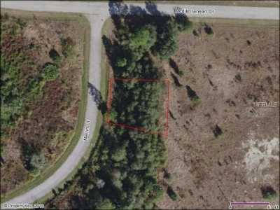 Residential Land For Sale in Poinciana, Florida