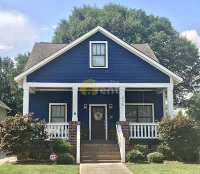 Home For Rent in Charlotte, North Carolina