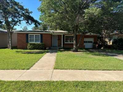 Home For Sale in Lubbock, Texas