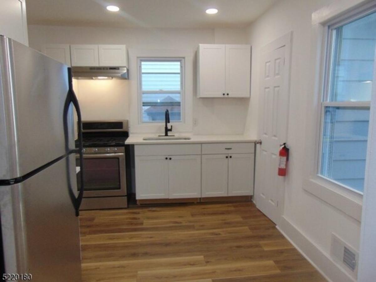 Picture of Home For Rent in Linden, New Jersey, United States