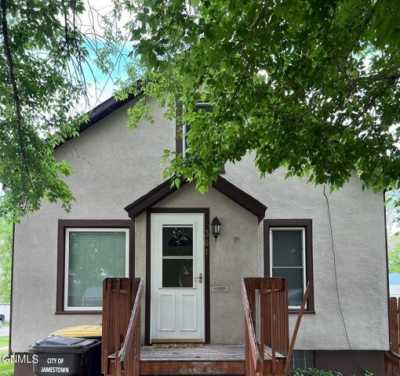 Home For Sale in Jamestown, North Dakota