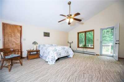 Home For Sale in Thompson, Ohio