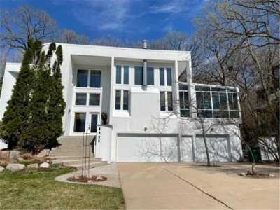 Home For Sale in Bloomington, Minnesota