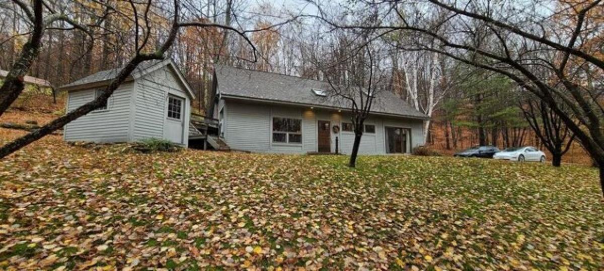 Picture of Home For Sale in Manchester, Vermont, United States