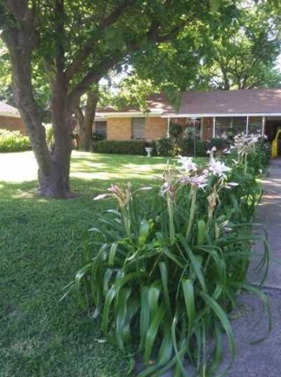 Home For Sale in Kemp, Texas