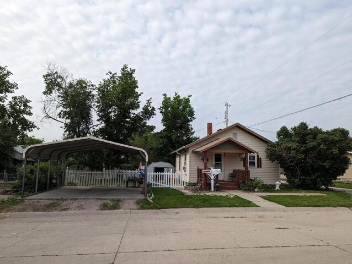 Picture of Home For Sale in Alliance, Nebraska, United States