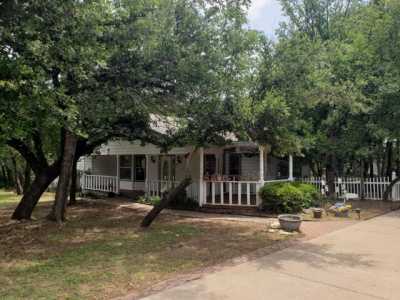 Home For Sale in Granbury, Texas