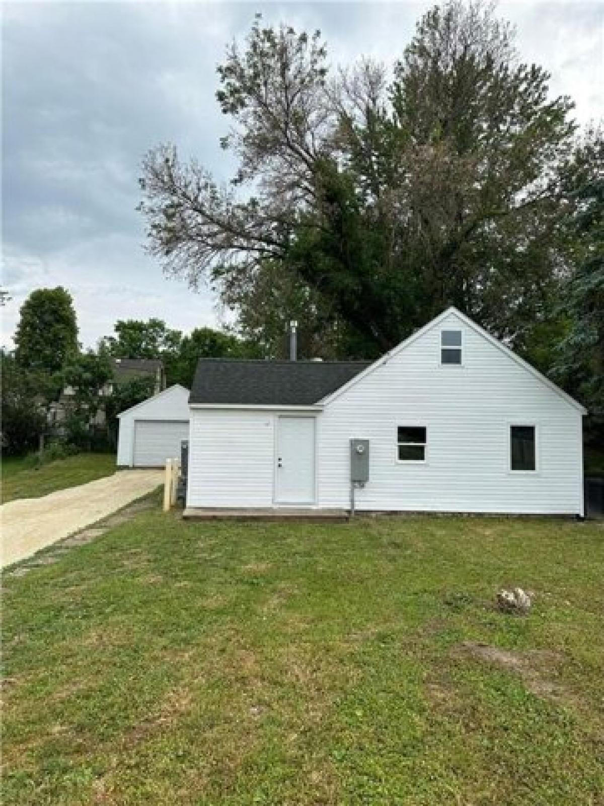 Picture of Home For Sale in Austin, Minnesota, United States